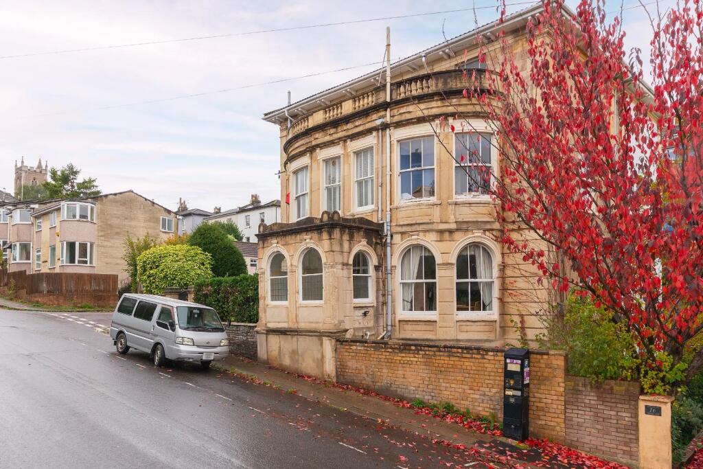 1V6WCM - External B.jpg