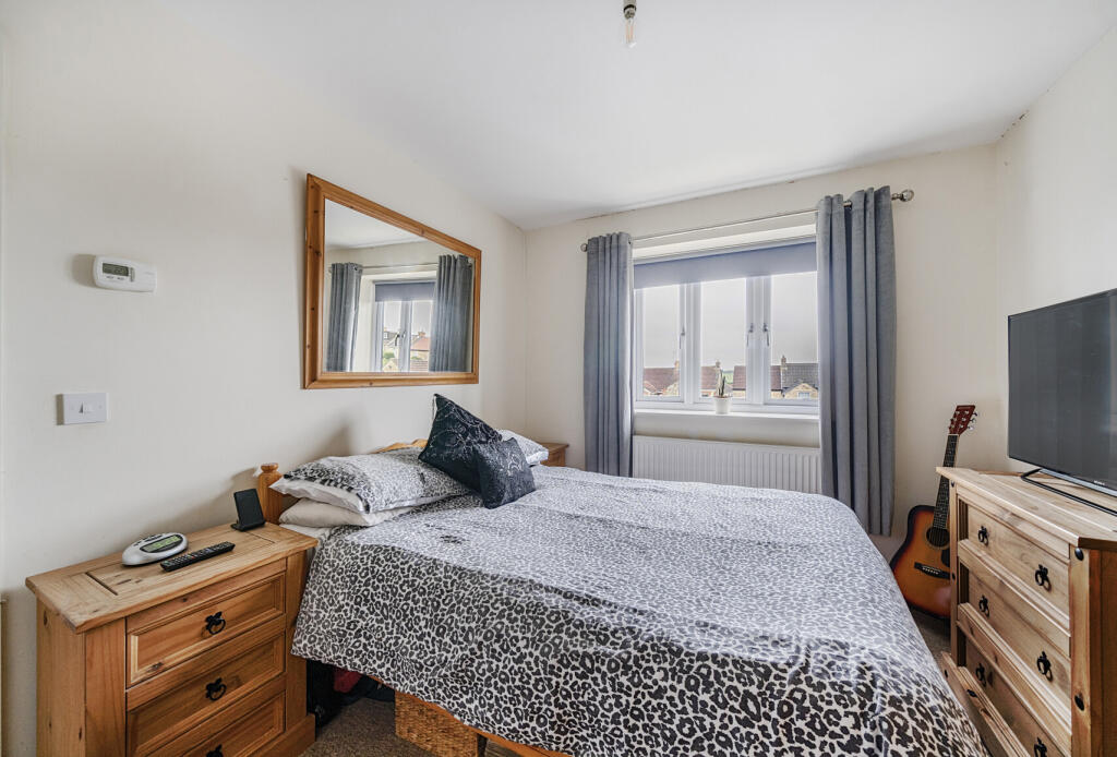 1296140-14-682af3...