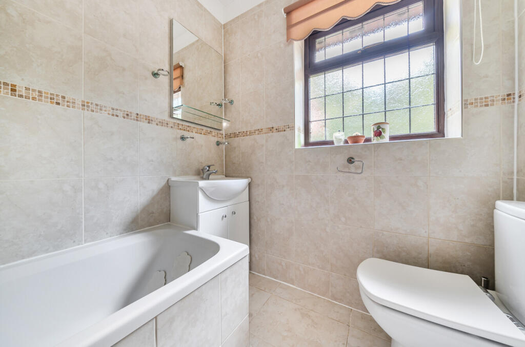 1357281-10-68d40a...