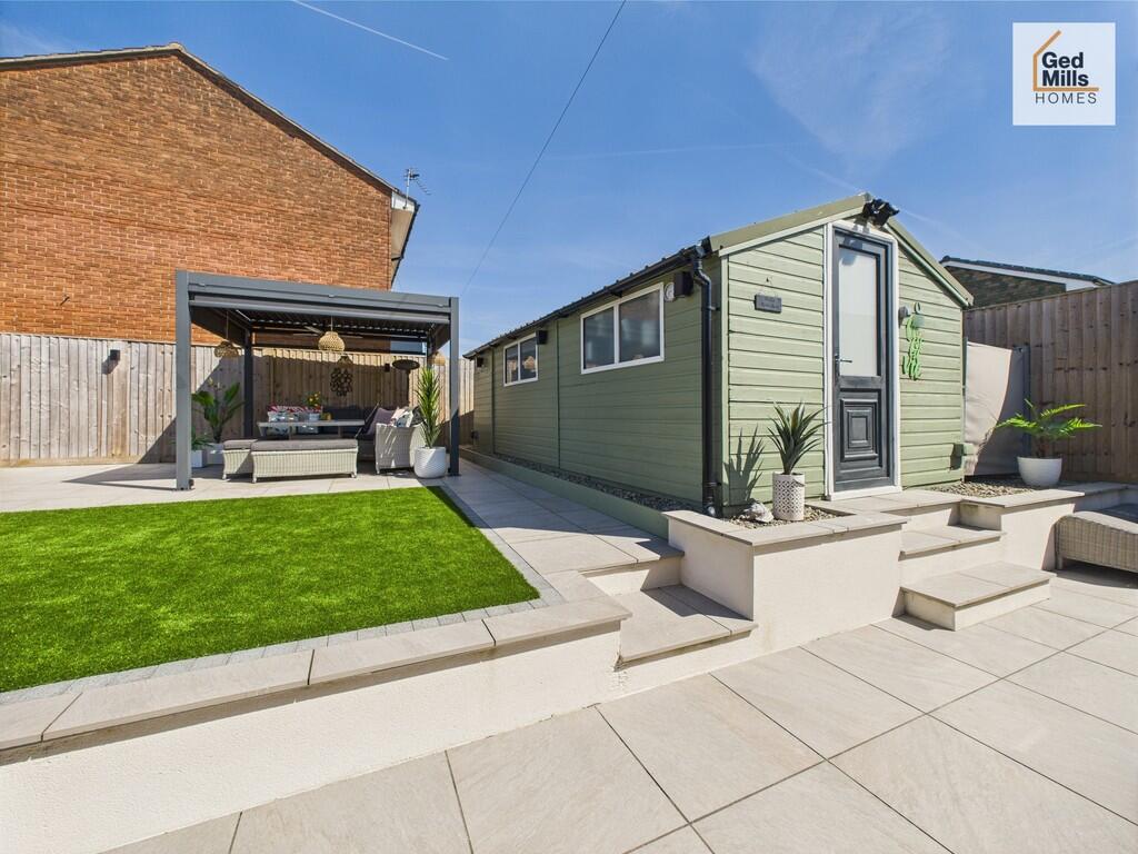 CAM04261G0-PR0047...