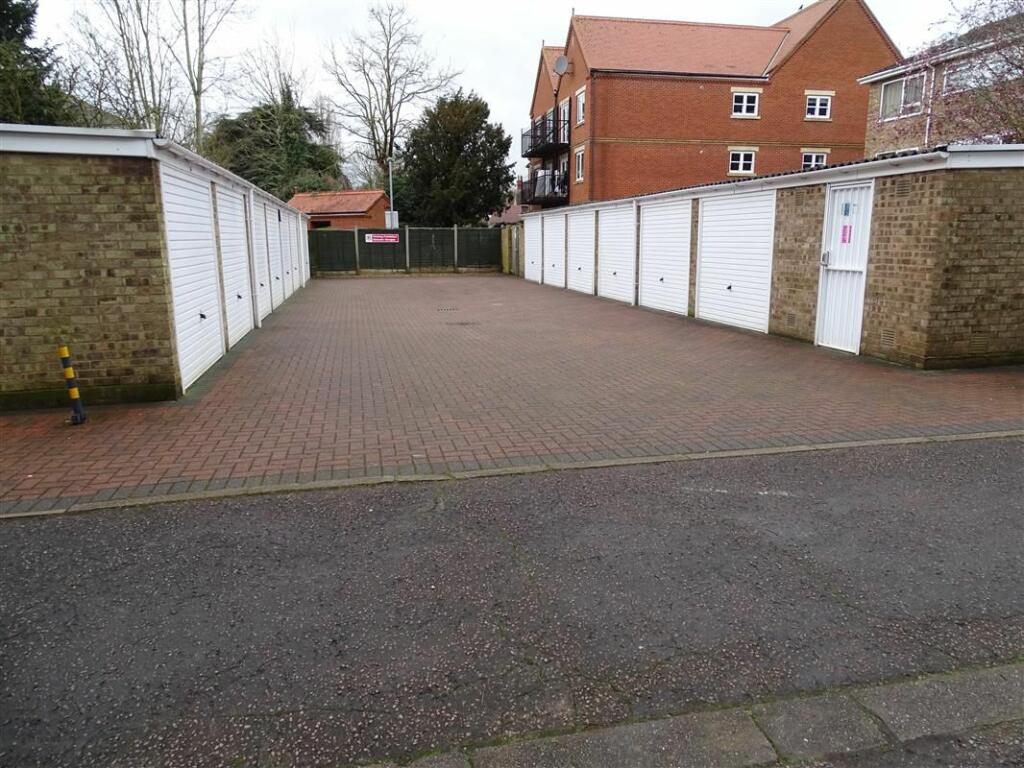 Garage Block