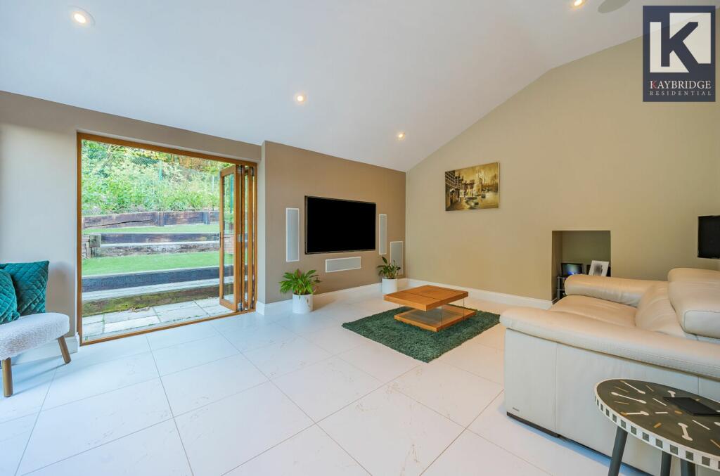 Parklands Way, Worcester Park