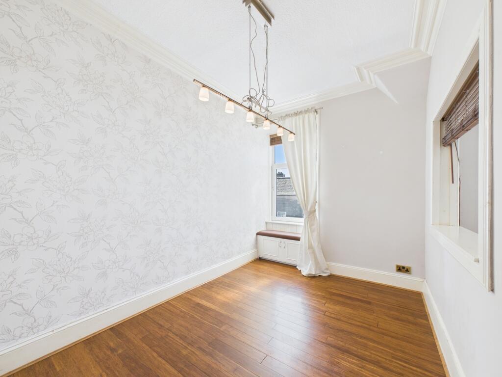 CAM03185G0-PR0094-STILL017