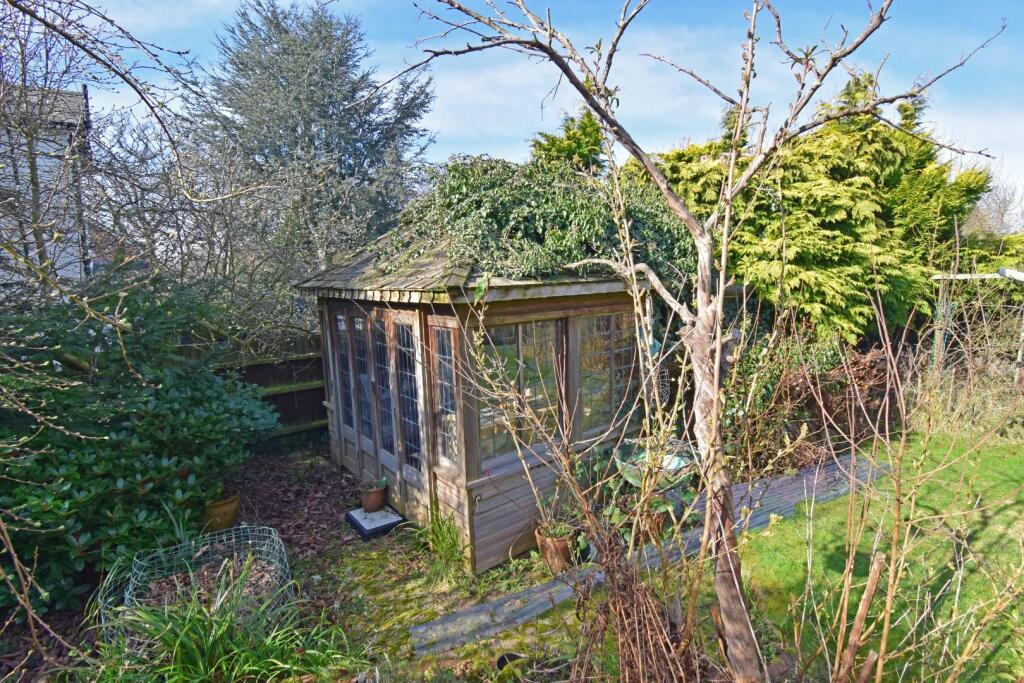 44 Church Road, garden summer house.jpg