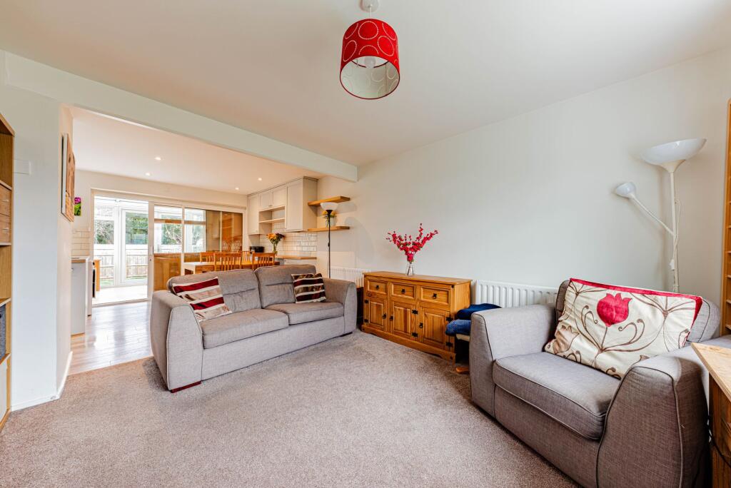 Living Room (2)