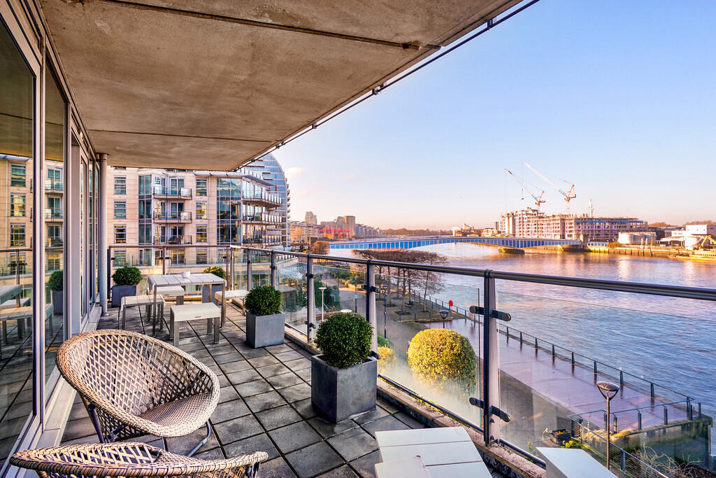 Kingfisher House ...