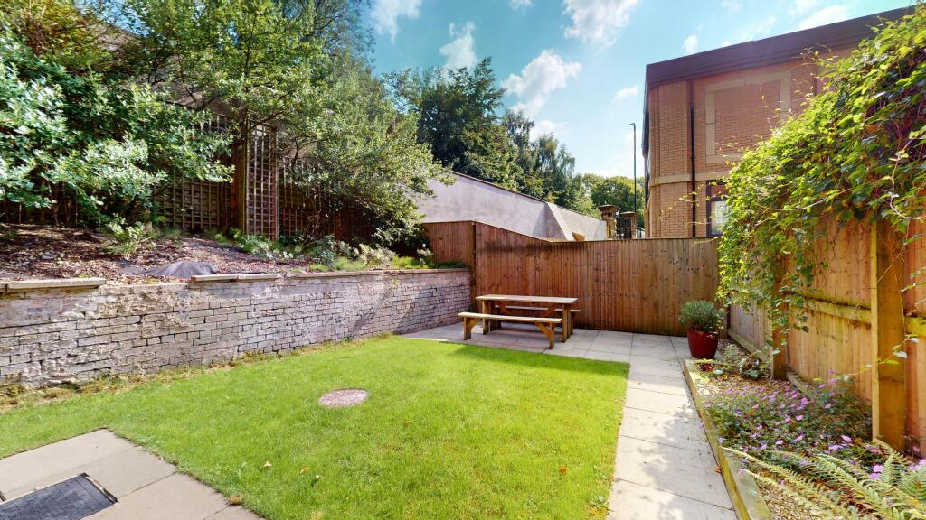 14-Victoria-Gardens-Rear Gardenyde-Park-08052024_1