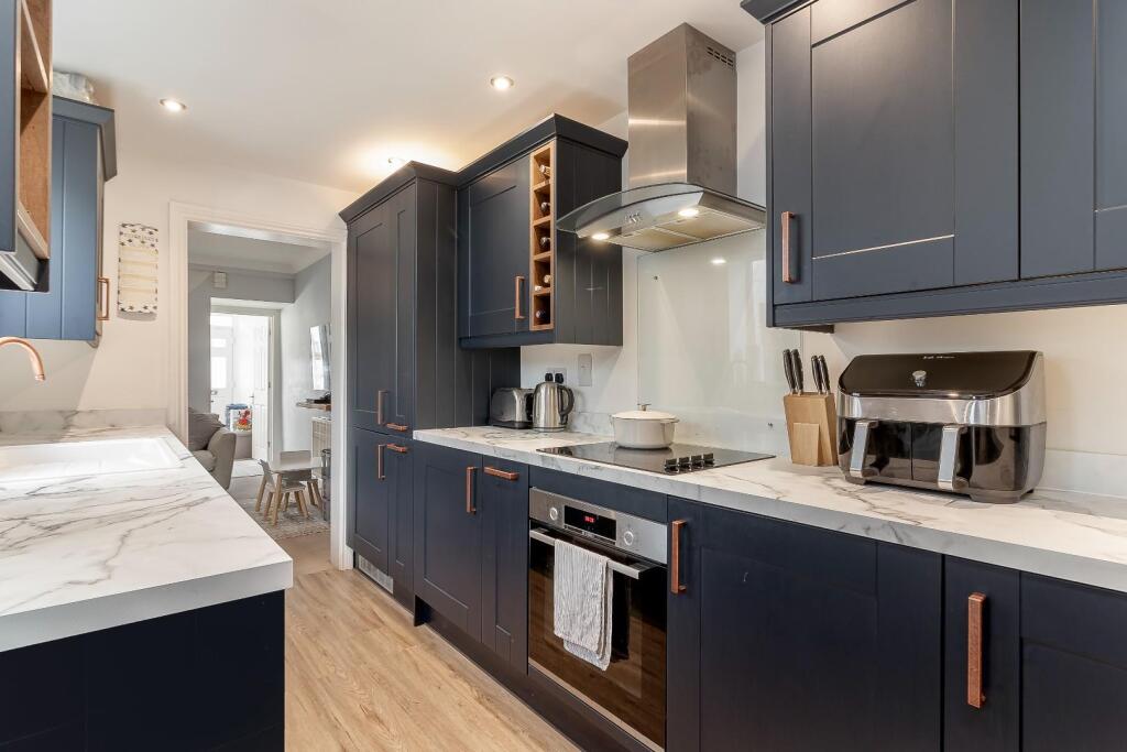 Kitchen - B - Copy.jpg