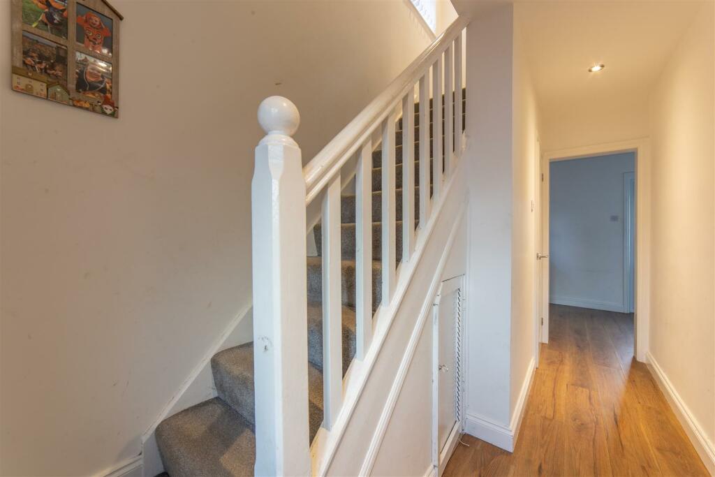 16 Clark Avenue-7.jpg