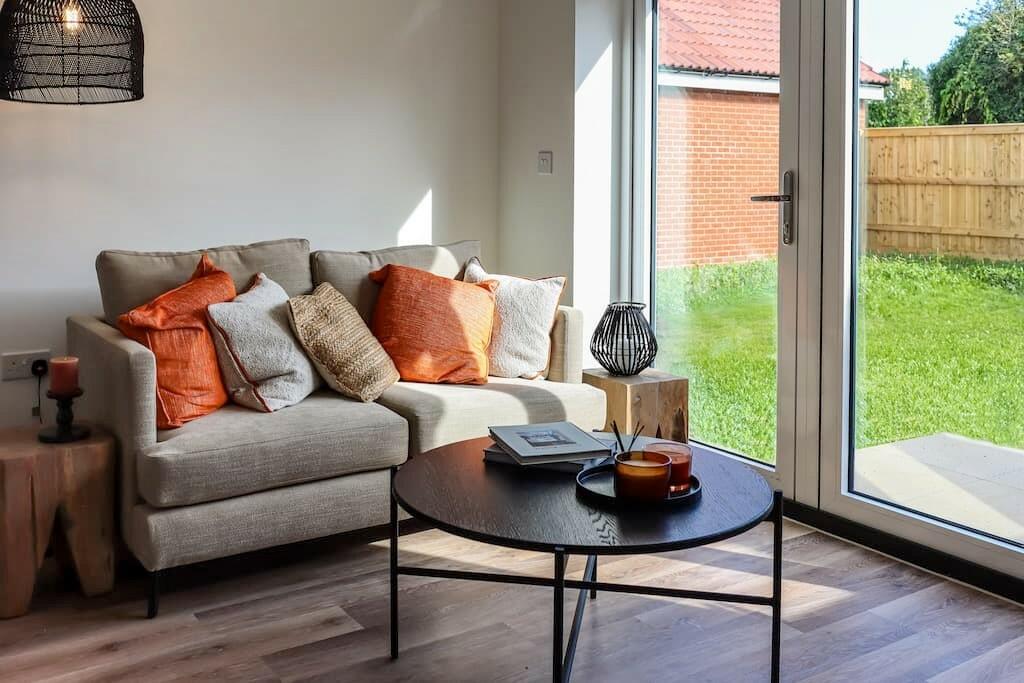 Ex 2 bed bungalow