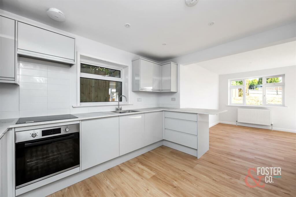 Mill Hill Close, 13-011.jpg