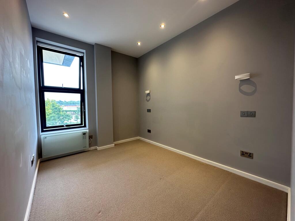 12 Tamar bedroom
