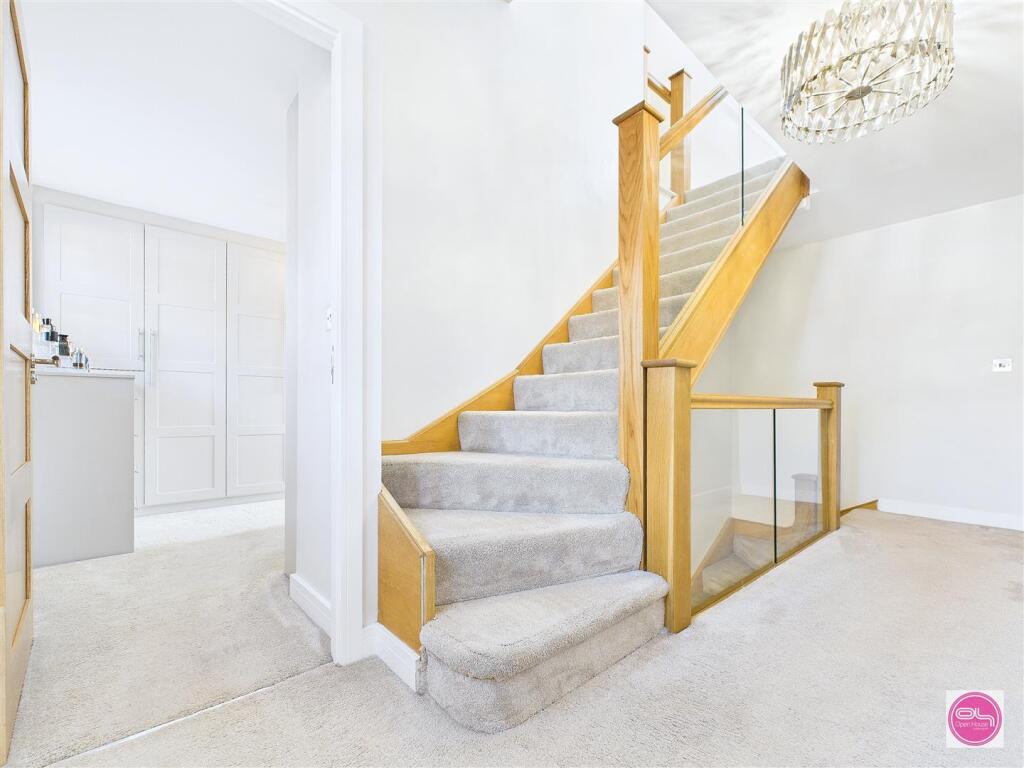 Cranfield Avenue, Church Gresley (23).jpg