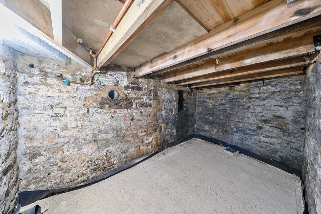 1335878-16-6899fa99b2a38