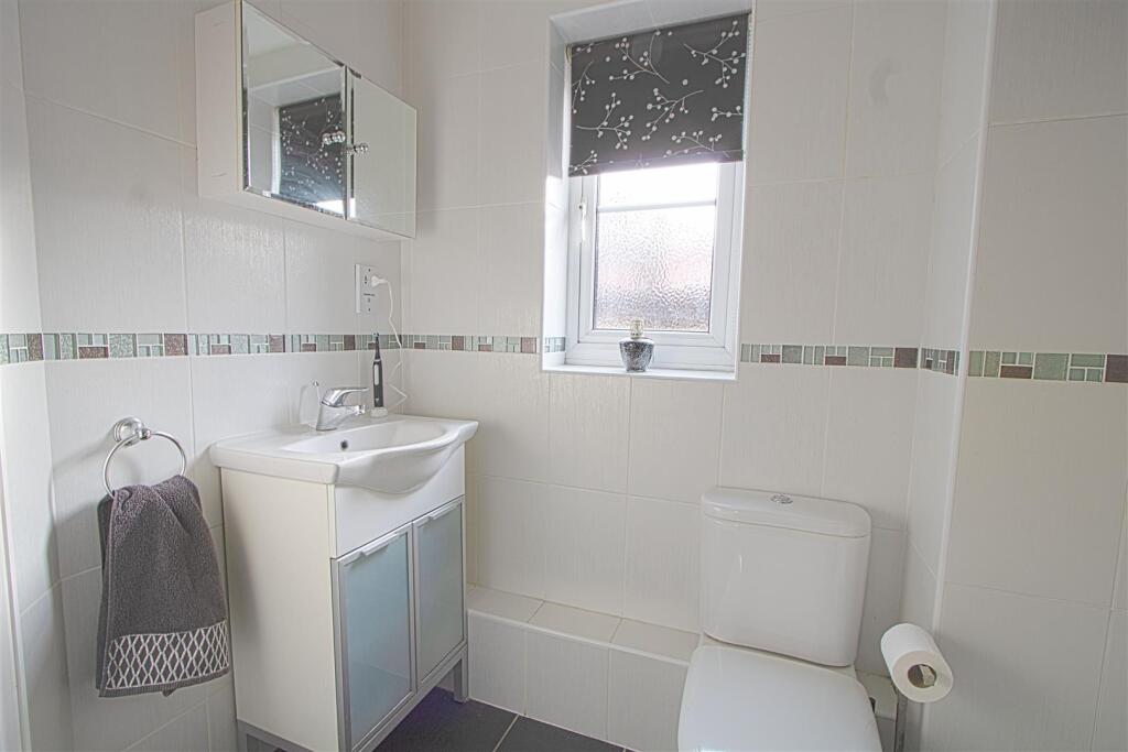 ENSUITE M2.jpg