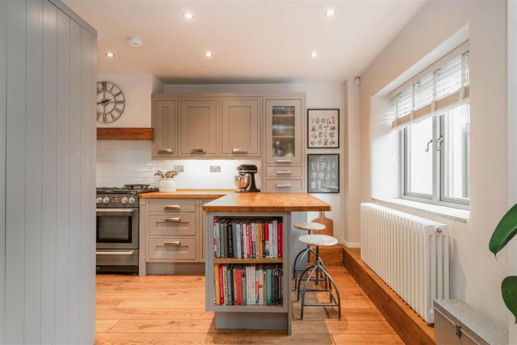 Kitchen-5.jpg