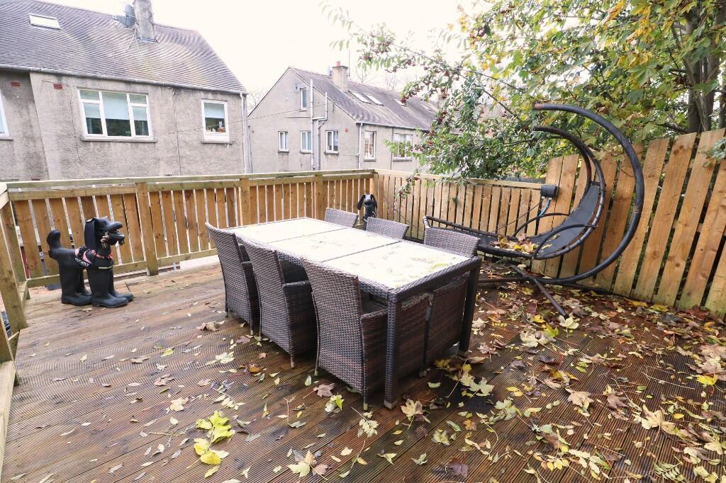 Upper decking 2