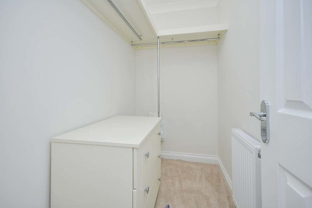 Walk-In Wardrobe