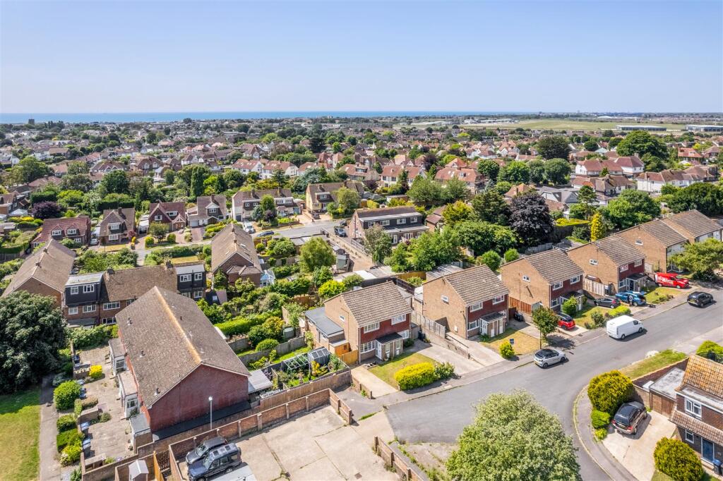 1 The Lynchetts-2.jpg