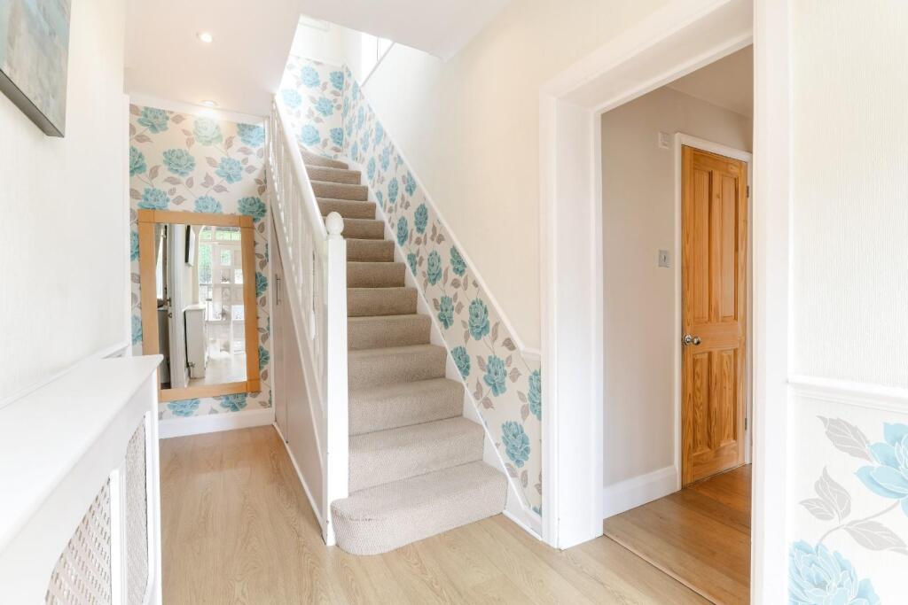 SANDRINGHAM ROAD (17).jpg