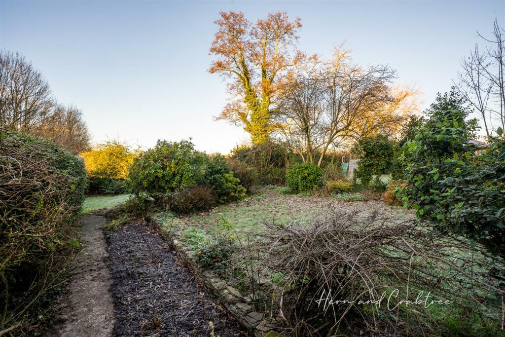 Blackoak Road, HernCrabtree (5).jpg