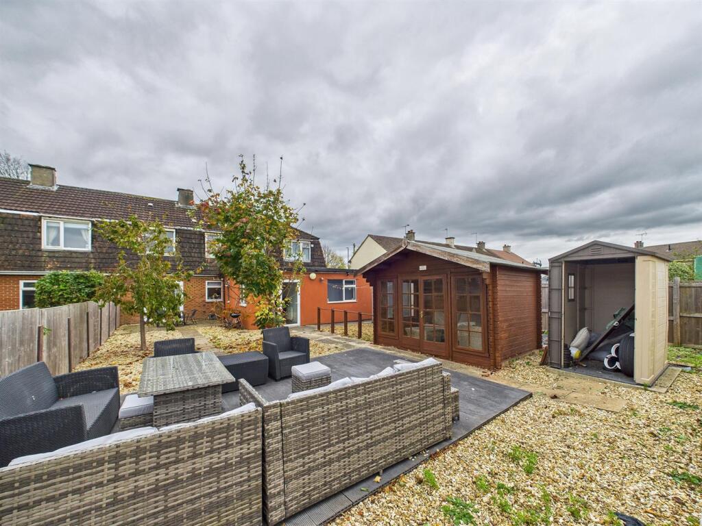 18 - 8 bedroom HMO.jpg