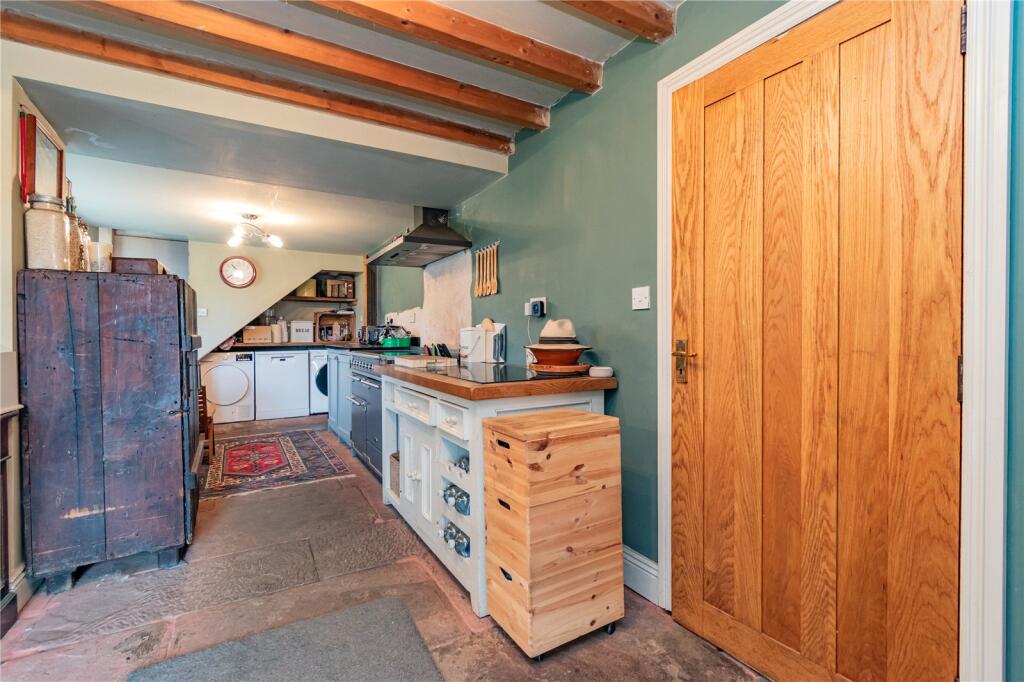 2 Mellfell Kitchen