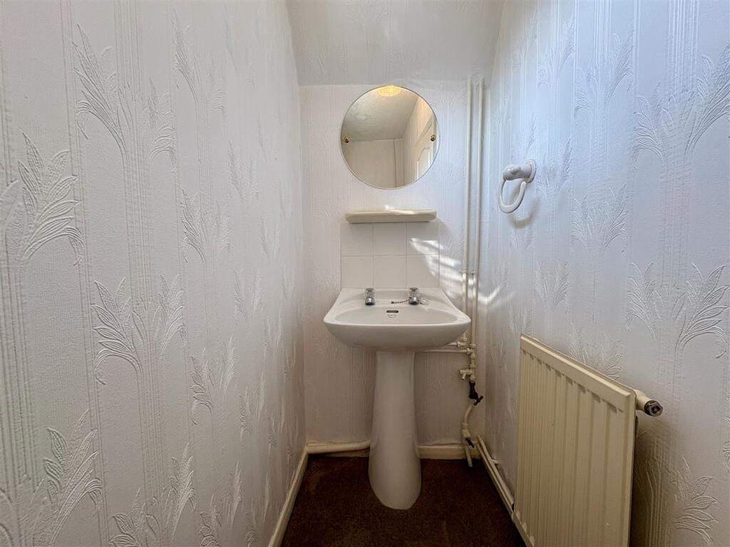 GUEST WC