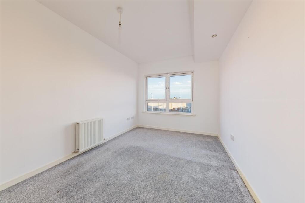 58 Mortimer Drive Monifieth-14.JPG
