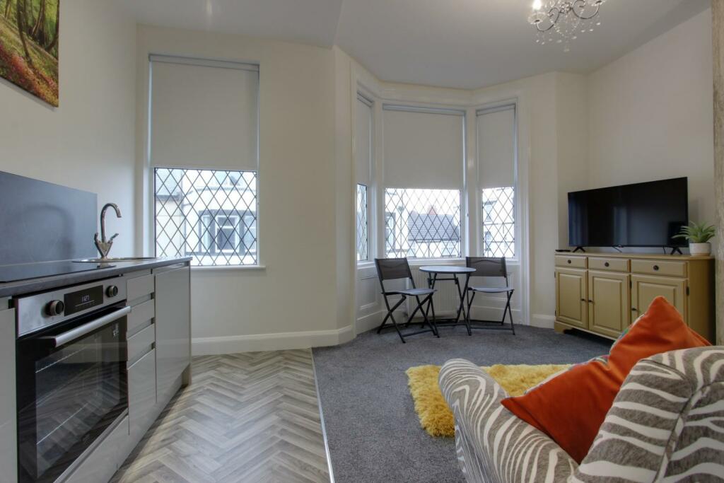 Flat 3 Lounge/Diner/Kitchenette