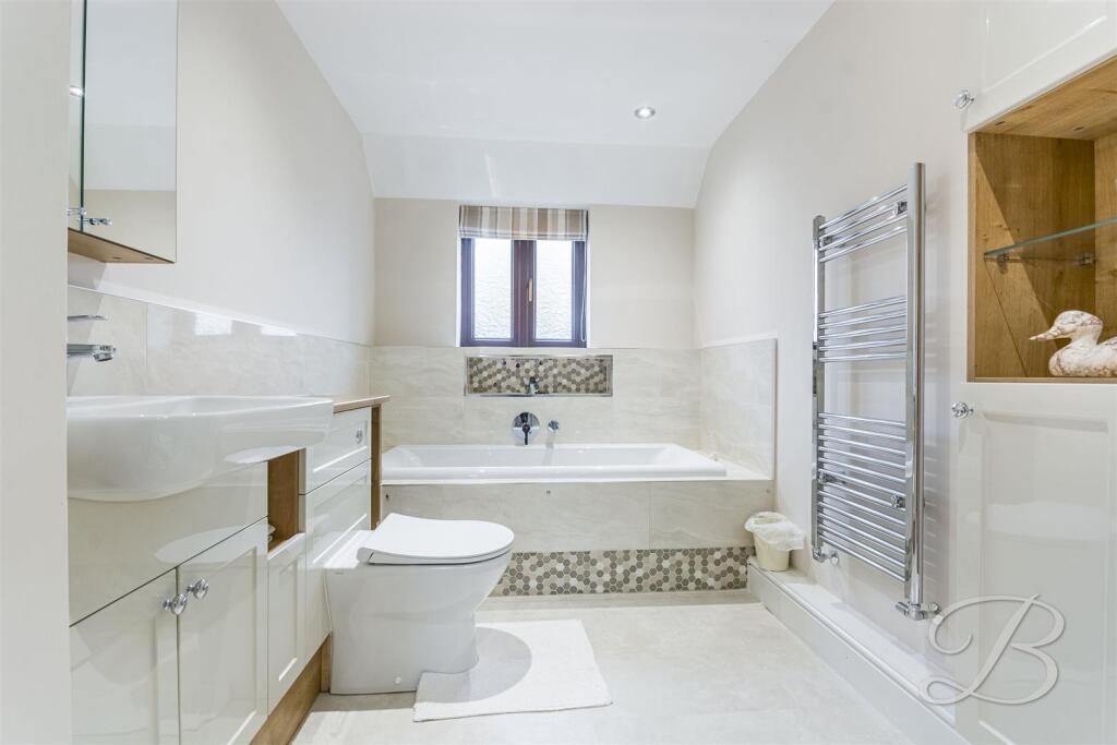 Family Bathromm