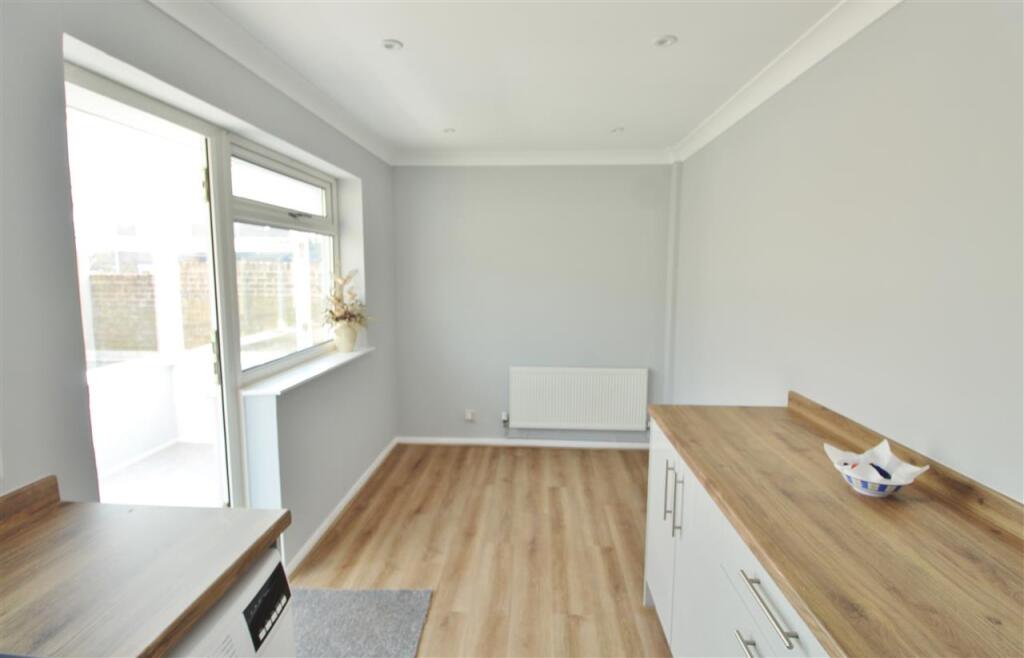 DINING KITCHEN -
