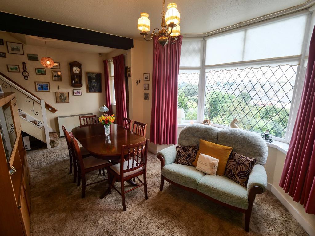 Dining Room Dual Aspect