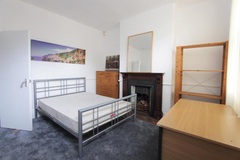3. Front Room .jpg