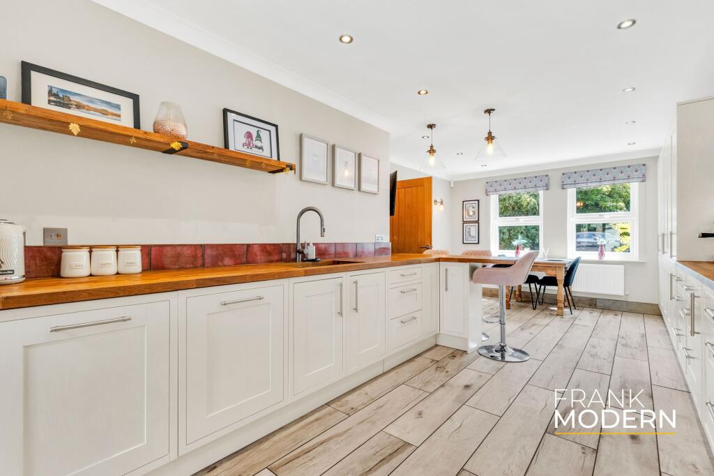 Kitchen / Diner