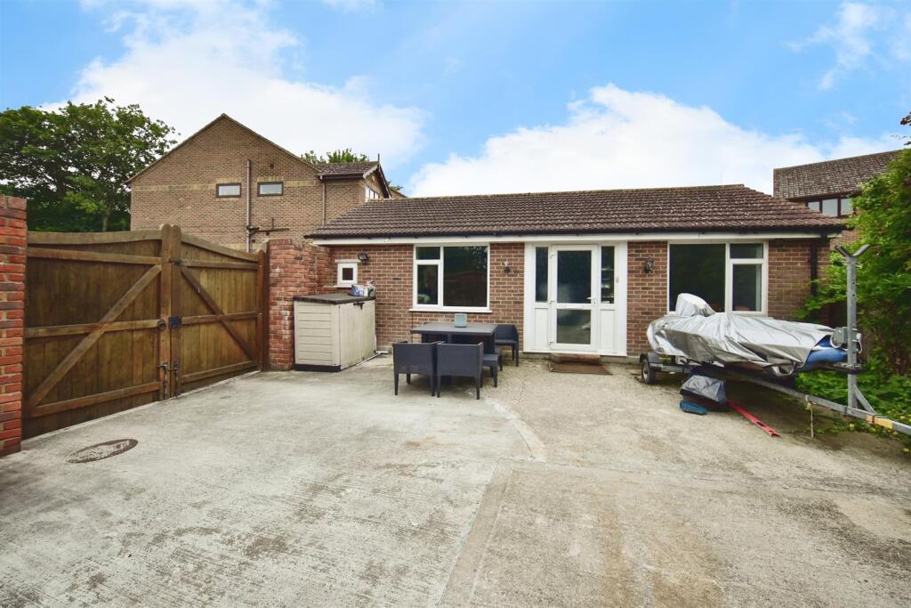 Self Contained Annex