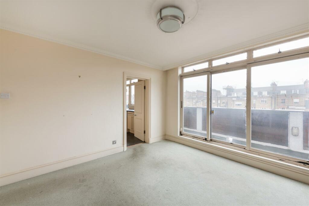 Flat 20 Fordie House Hi-5.jpg