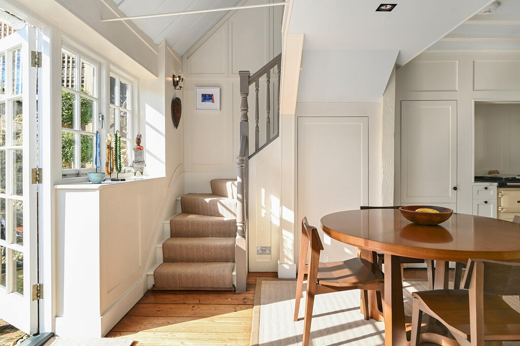 Wall Cottage TN36...