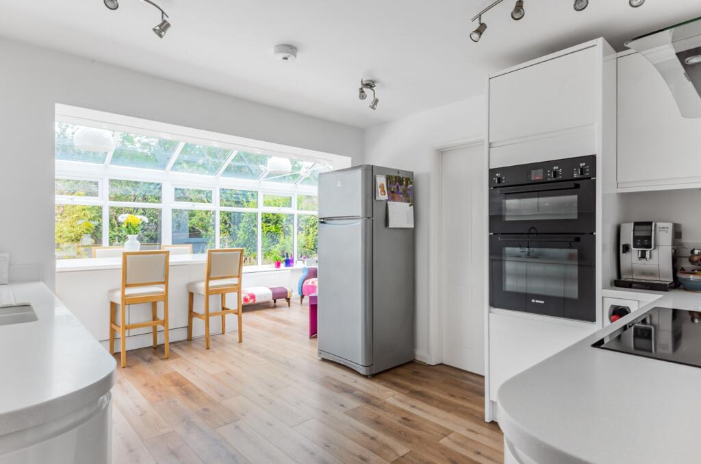 Open plan kitchen - conservatory