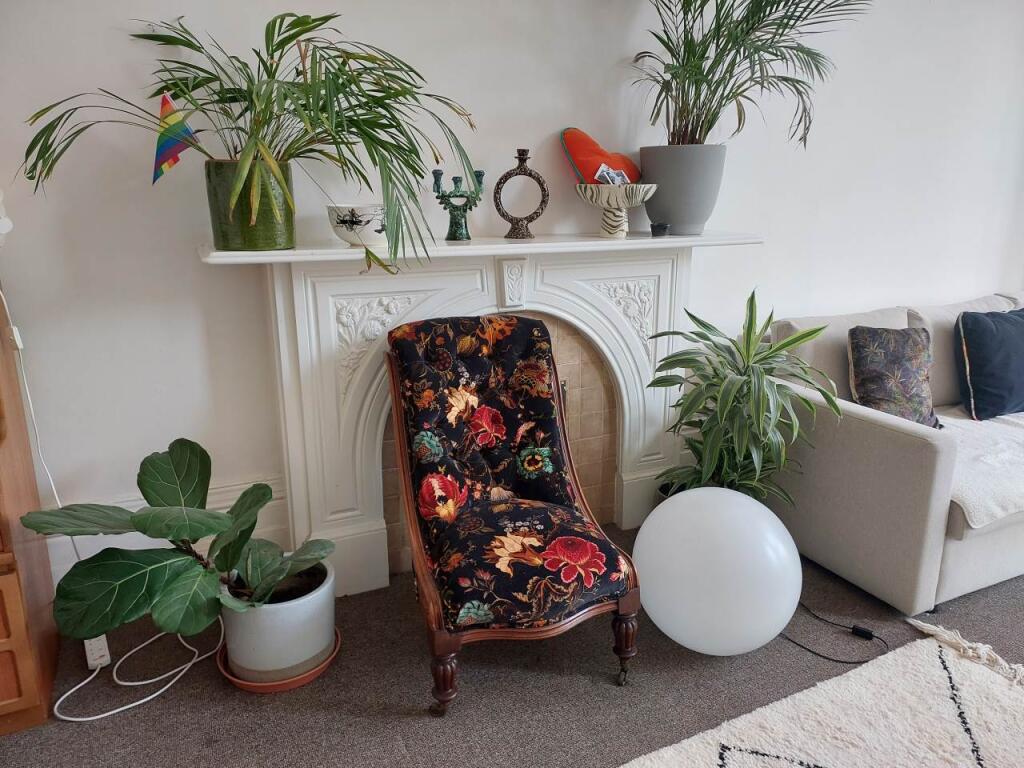 Front room (3)