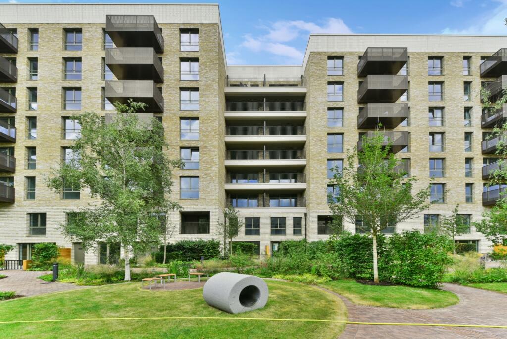 SIR JOHN SOAN APARTM