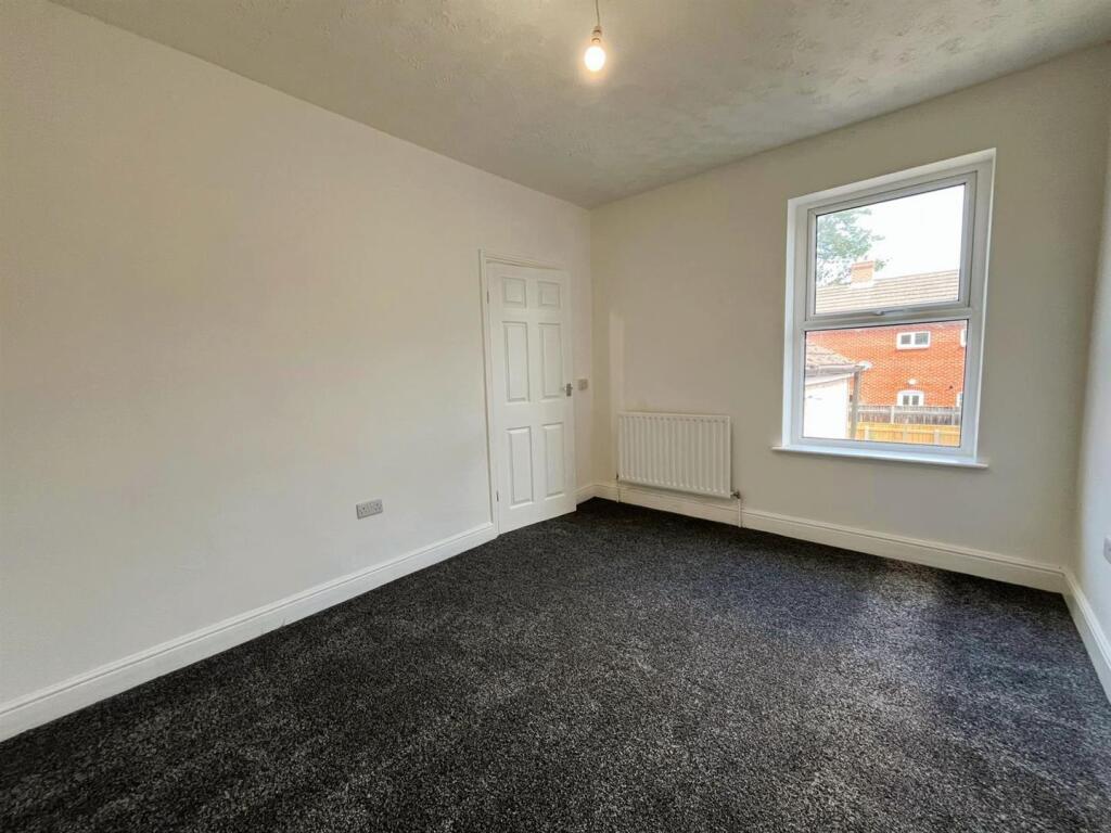 bedroom 7.jpg