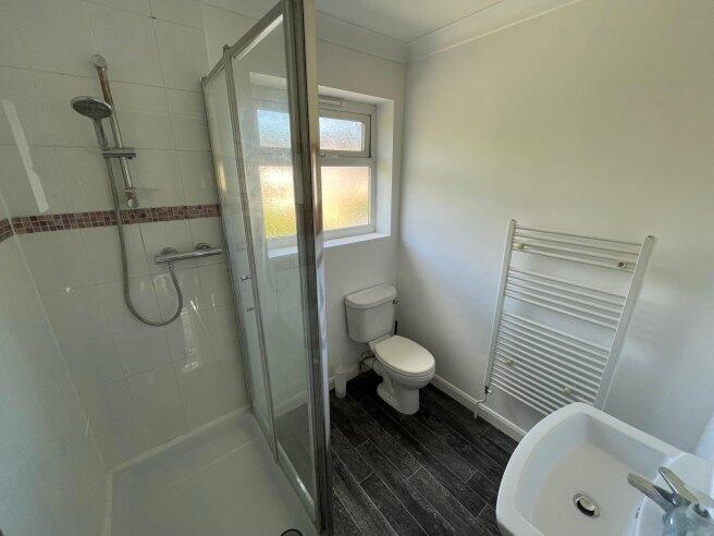 hillside-avenue-ct2-8ez-1014973