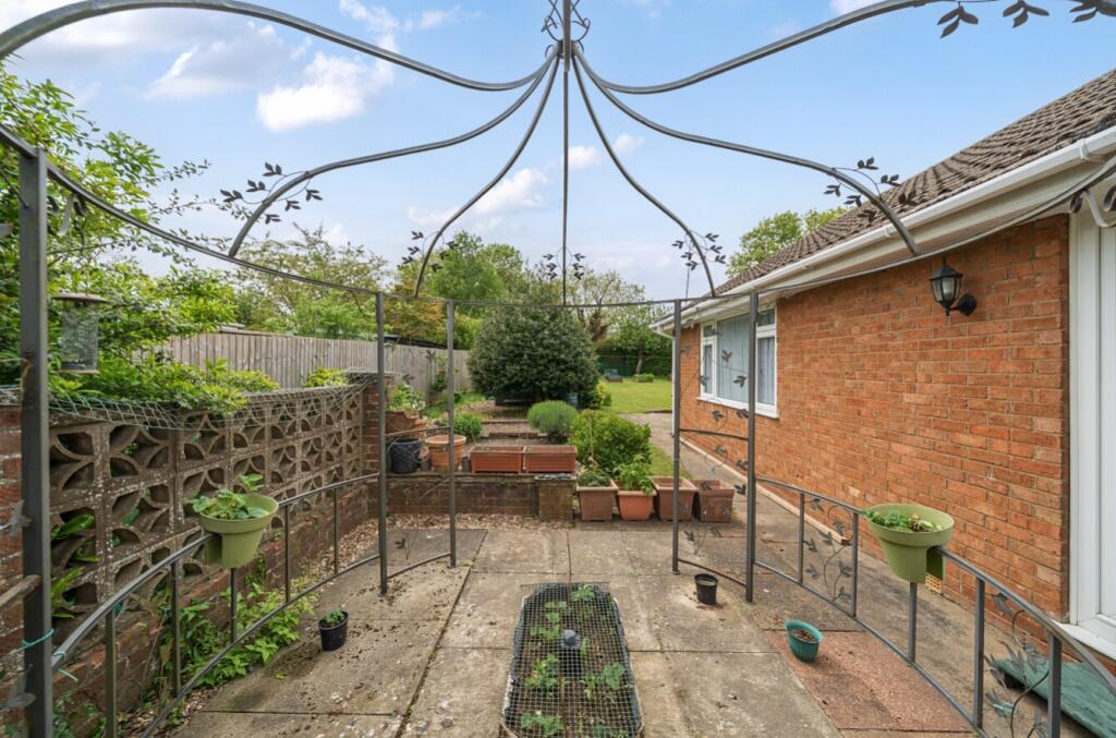 1289906-21-6824c376d304b-ARW