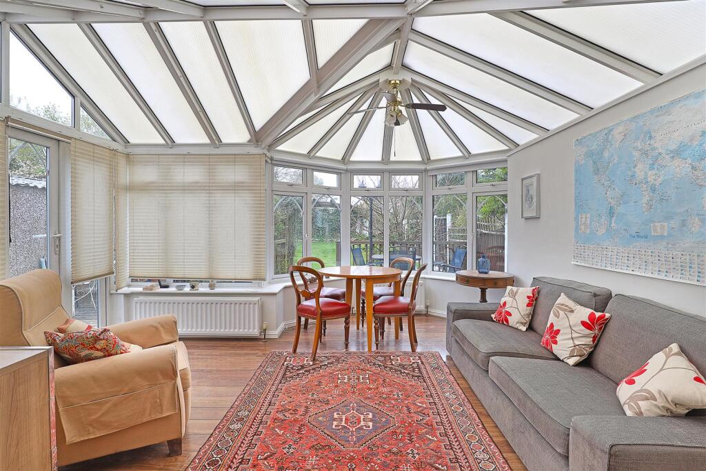 Feature Conservatory