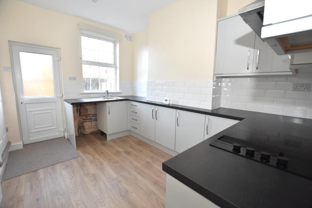 Kitchen 1.JPG