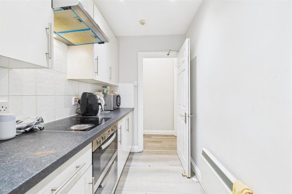 Basement Flat @ 54 St Pauls Road, Clifton, Bristol
