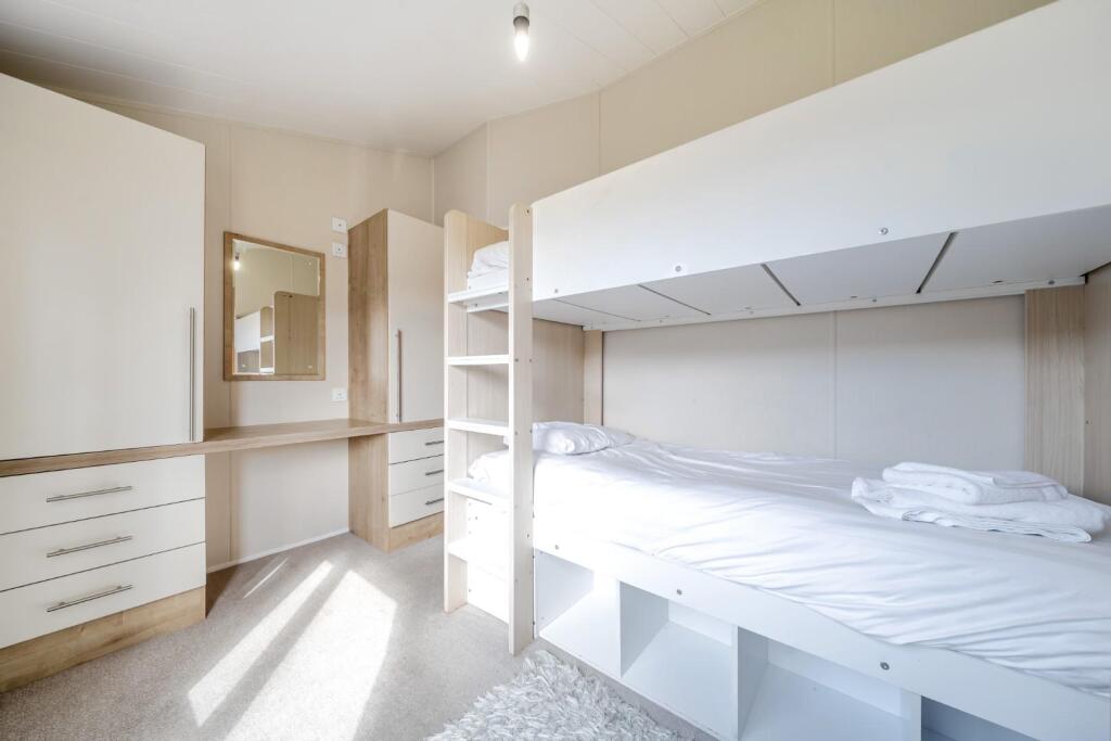 BEDROOM TWO.jpg