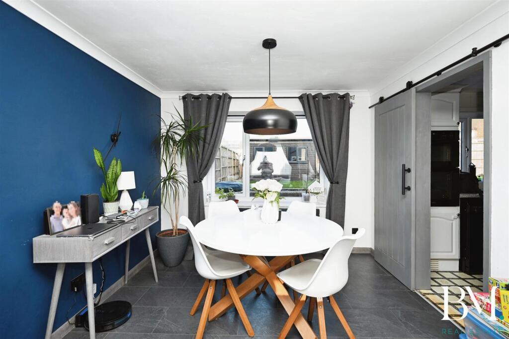 Lounge/Diner