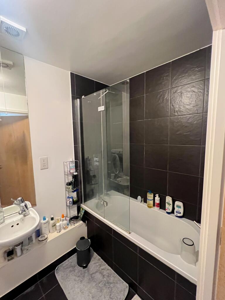 20241004_111921433_iOS